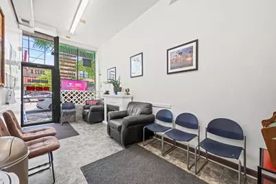 2822 N Milwaukee Avenue, Chicago, IL 60618 - Photo 2