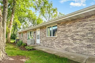 6616 Sandalwood Close, Rockford, IL 61108 - Photo 4