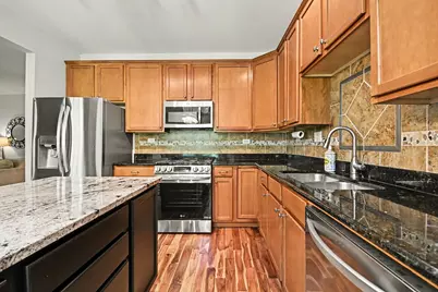 1102 Iron Horse Court, Elgin, IL 60124 - Photo 10