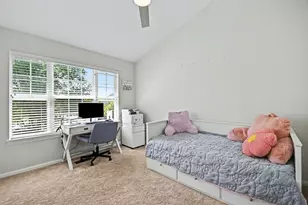 1102 Iron Horse Ct, Elgin, IL 60124 - Photo 24