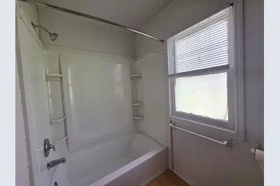 2302 Horeb Avenue, Zion, IL 60099 - Photo 6