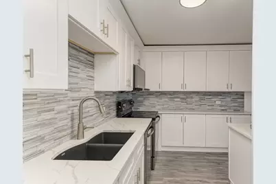 4250 N Marine Drive #807, Chicago, IL 60613 - Photo 16