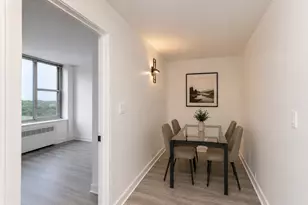 4250 N Marine Dr, Chicago, IL 60613 - Photo 14