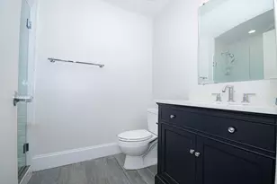 758 N Larrabee St, Chicago, IL 60654 - Photo 8