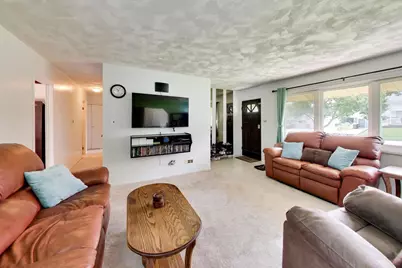 1300 Jefferson Road, Hoffman Estates, IL 60169 - Photo 6
