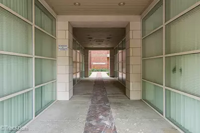 57 E Hattendorf Avenue #210, Roselle, IL 60172 - Photo 2