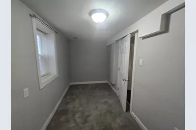 8622 S Escanaba Avenue, Chicago, IL 60617 - Photo 18