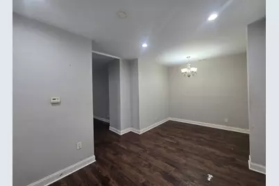 8622 S Escanaba Avenue, Chicago, IL 60617 - Photo 4