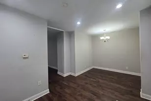 8622 S Escanaba Ave, Chicago, IL 60617 - Photo 4