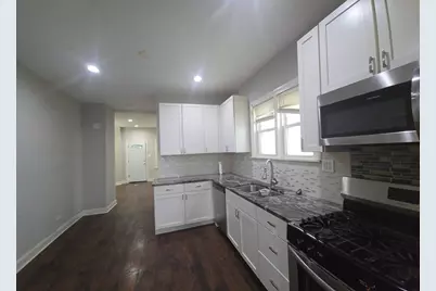 8622 S Escanaba Avenue, Chicago, IL 60617 - Photo 6