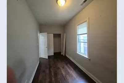 8622 S Escanaba Avenue, Chicago, IL 60617 - Photo 10