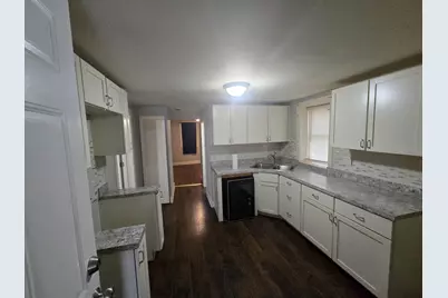8622 S Escanaba Avenue, Chicago, IL 60617 - Photo 16