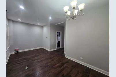 8622 S Escanaba Avenue, Chicago, IL 60617 - Photo 2