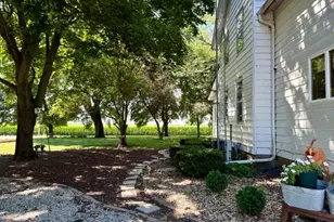15555 McGirr Rd, Hinckley, IL 60520 - Photo 24