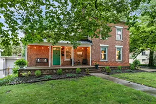 517 Dean St, Woodstock, IL 60098 - Photo 2