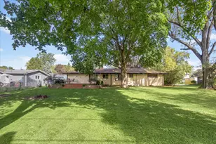 478 1st St, Antioch, IL 60002 - Photo 12