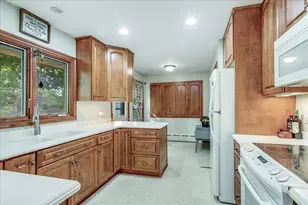 478 1st St, Antioch, IL 60002 - Photo 4