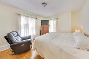 808 N Spring St, Elgin, IL 60120 - Photo 16
