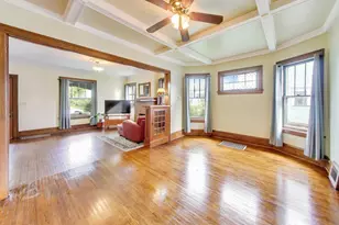 808 N Spring St, Elgin, IL 60120 - Photo 12