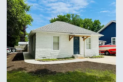 7258 W 72nd Street, Bridgeview, IL 60455 - Photo 1