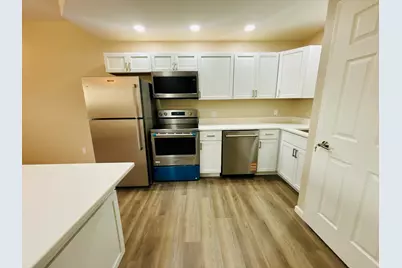 100 W Superior Street #2, Ottawa, IL 61350 - Photo 8