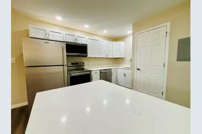100 W Superior Street #2, Ottawa, IL 61350 - Photo 6