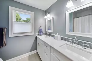 808 Dawes St, Libertyville, IL 60048 - Photo 32