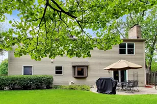 808 Dawes St, Libertyville, IL 60048 - Photo 36
