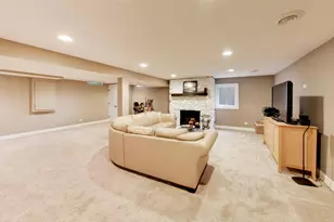 808 Dawes St, Libertyville, IL 60048 - Photo 34
