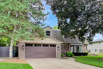 808 Dawes Street, Libertyville, IL 60048 - Photo 2