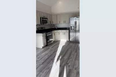7955 S Manistee Avenue, Chicago, IL 60617 - Photo 18