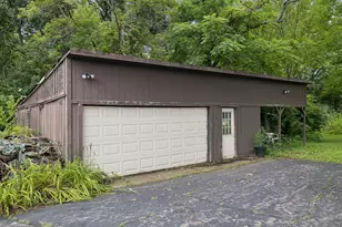 1122 Timber Trails Rd, Downers Grove, IL 60516 - Photo 20