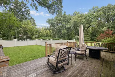 1122 Timber Trails Road, Downers Grove, IL 60516 - Photo 26