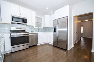 2824 N Springfield Ave, Chicago, IL 60618 - Photo 12