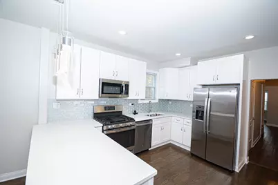2824 N Springfield Avenue, Chicago, IL 60618 - Photo 12