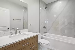 1036 Lake St, Oak Park, IL 60301 - Photo 14