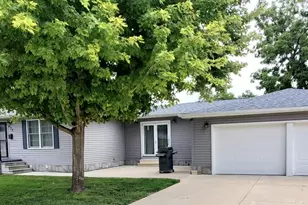 432 N Kenosha Ave, Oglesby, IL 61348 - Photo 10