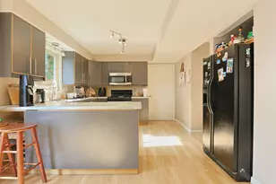 [Address not provided], Elmwood Park, IL 60707 - Photo 22