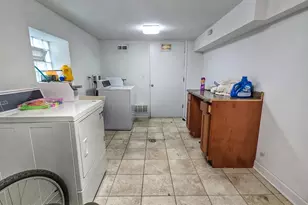 4917 W Addison St, Chicago, IL 60641 - Photo 8