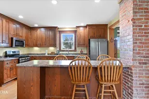 4266 E 1553rd Rd, Earlville, IL 60518 - Photo 10