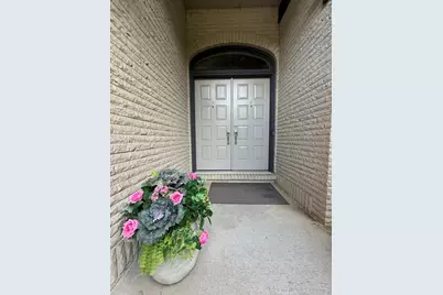 25139 W Jessica Court, Lake Villa, IL 60046 - Photo 2