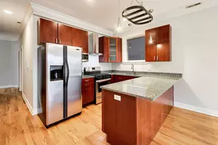2418 W Cortez St, Chicago, IL 60622 - Photo 10