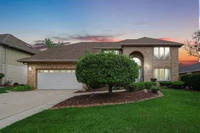 9224 Greenwood Drive, Tinley Park, IL 60487 - Photo 2