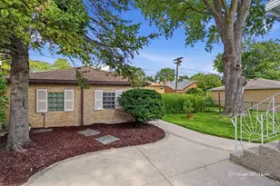 3944 W Greenleaf Ave, Lincolnwood, IL 60712 - Photo 22