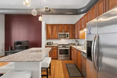 333 W Hubbard Street #709, Chicago, IL 60654 - Photo 4