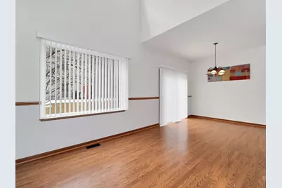 325 N Patriot Drive, Hainesville, IL 60030 - Photo 6