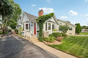 1216 Canfield Rd, Park Ridge, IL 60068 - Photo 2