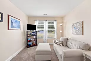 848 Voyage Way, Elgin, IL 60124 - Photo 4