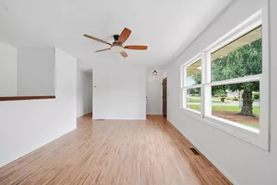 9309 Baldwin Drive, Machesney Park, IL 61115 - Photo 6