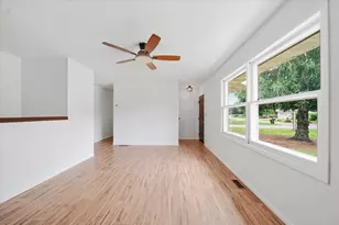 9309 Baldwin Dr, Machesney Park, IL 61115 - Photo 6